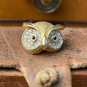 Vintage Jomaz Jewelry Gold Tone Owl Pin Brooch with Rhinestone Eyes.